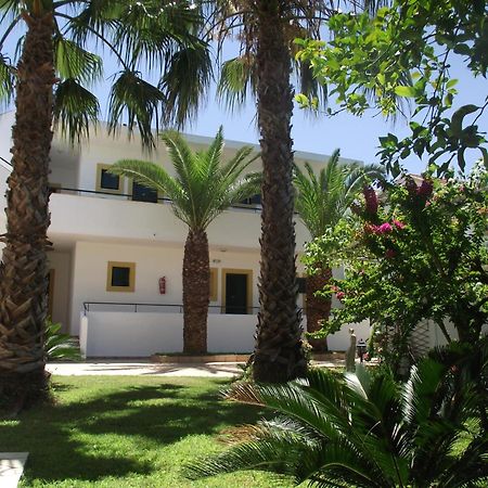 קאבוס Oasis Beach Club מראה חיצוני תמונה