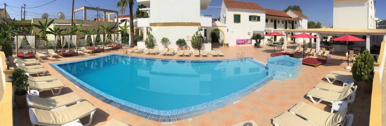 קאבוס Oasis Beach Club מראה חיצוני תמונה