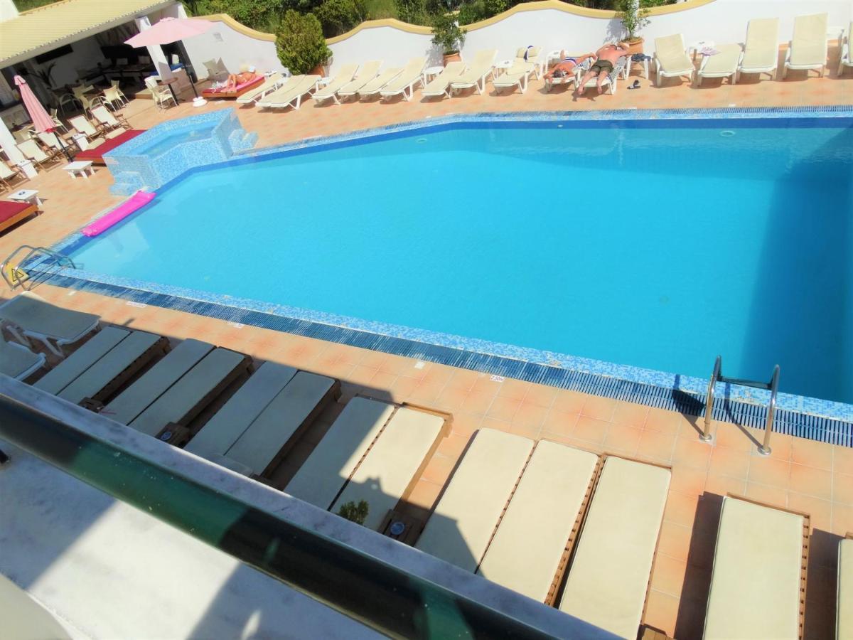 קאבוס Oasis Beach Club מראה חיצוני תמונה