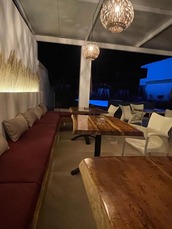 קאבוס Oasis Beach Club מראה חיצוני תמונה